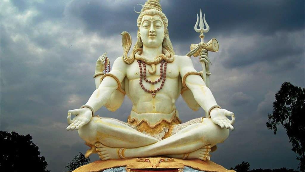 Shiva Statue at Bijapur - 60 feet (18 meters) - Bijapur, Karnataka
