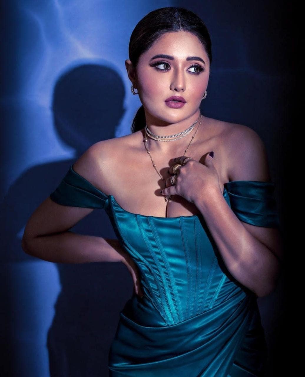 rashami-desai-hot-photos