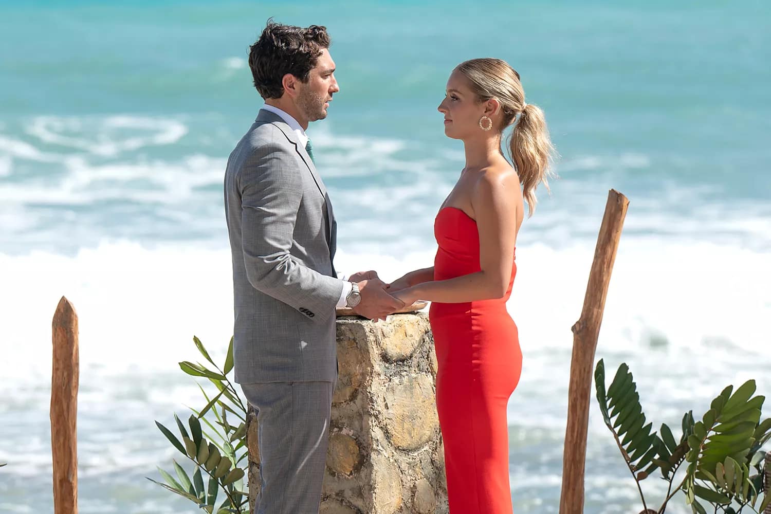 Bachelor's Daisy Kent channels 'revenge' says fans in eye