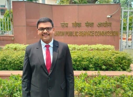 Aditya-Srivastava-tops-UPSC-civil-Services