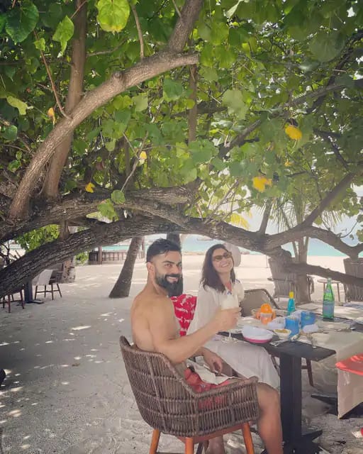 virat kohli wifes